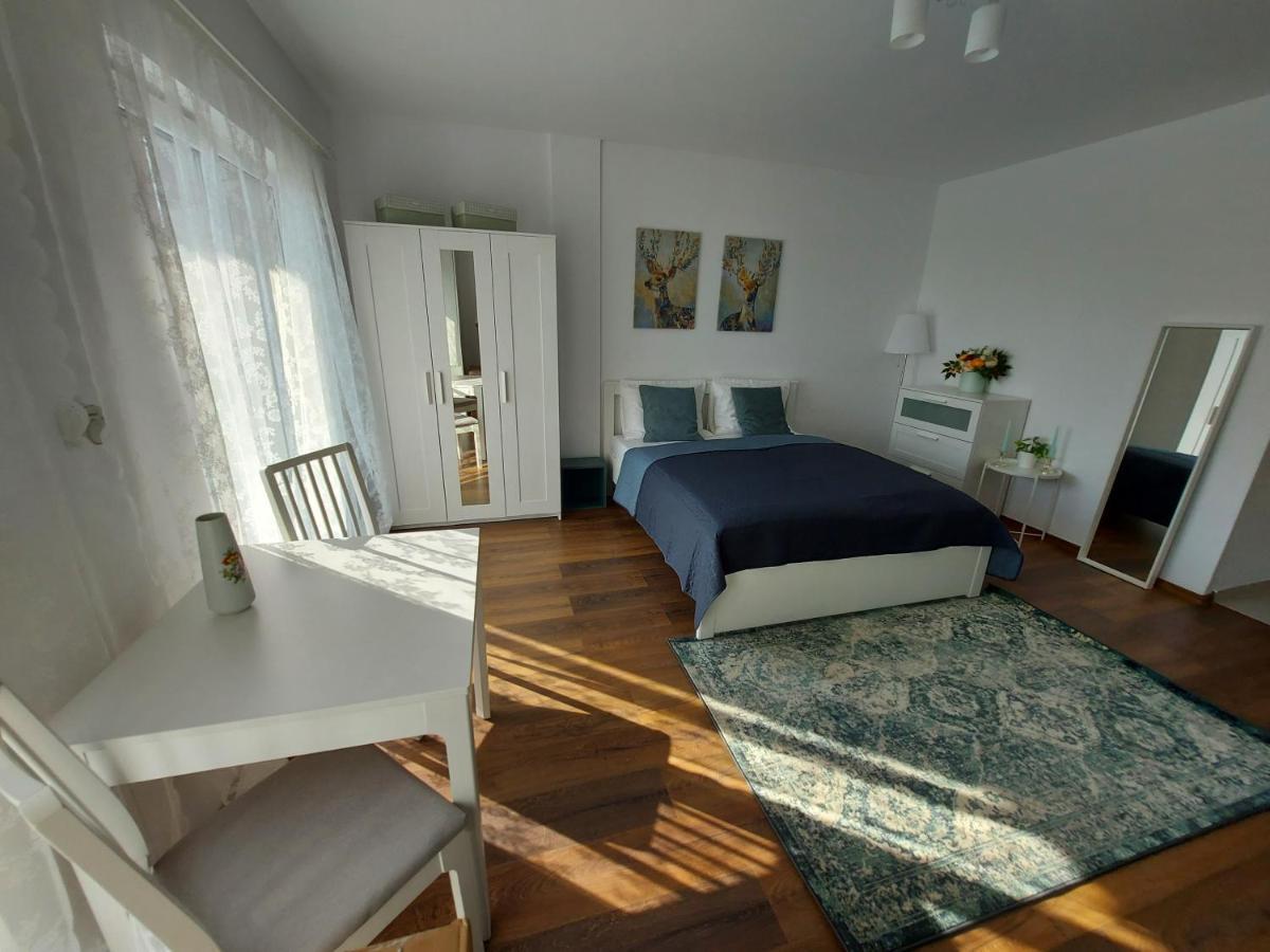 Ferienwohnung Anca'S Style Codlea Exterior foto